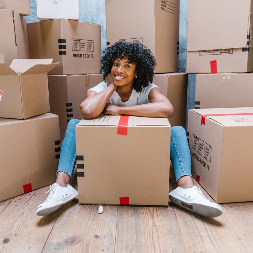 NYC Movers – City skyline with moving trucks